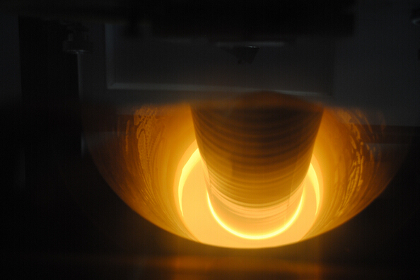 直拉法制造單晶、多晶硅